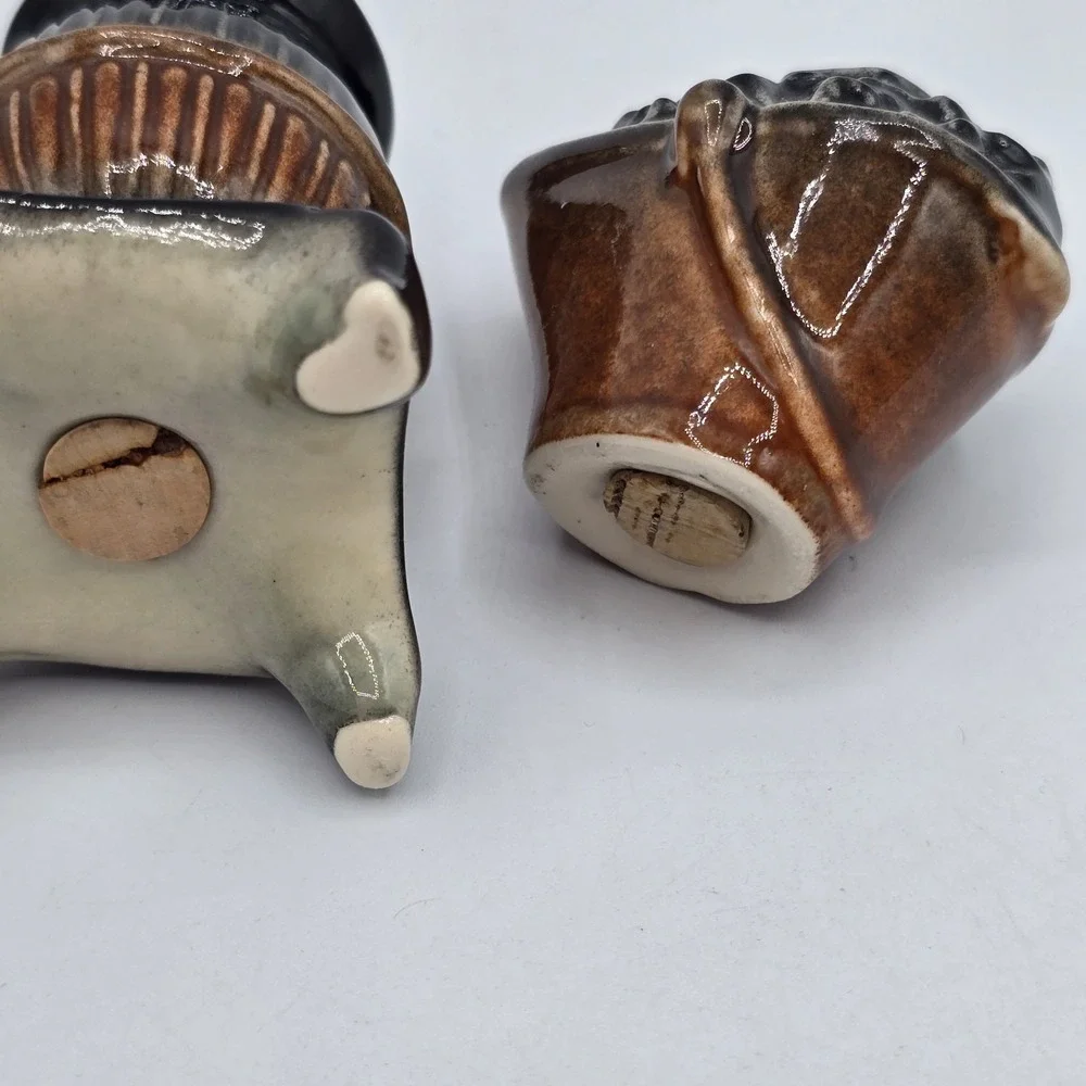 Vintage Ceramic Pot Belly Stove Coal Bucket Salt & Pepper Shakers Cottagecore